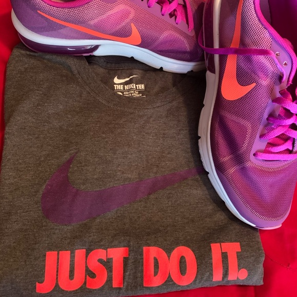 Kids Nike Air Max Sequent & Matching Size(M) Shirt - Picture 2 of 6